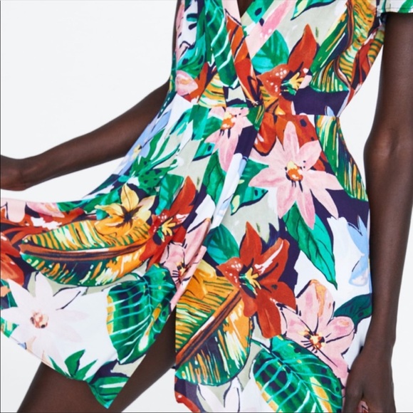 Zara Floral Print Dress - European Summer Vacation - Picture 5 of 12